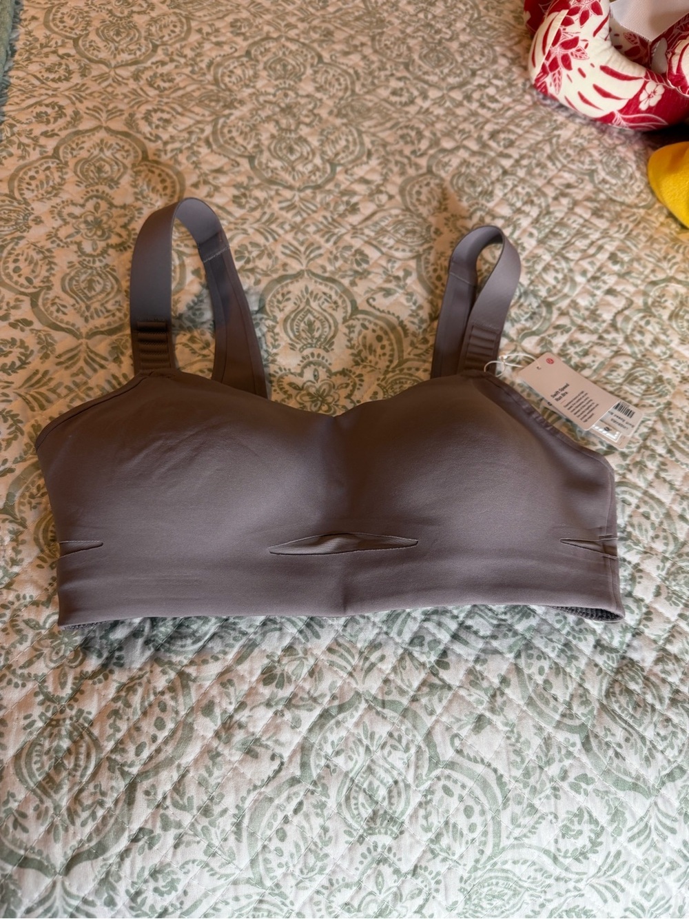 NEW Lululemon Swift Speed Run Bra size 32 D Charcoal Grey